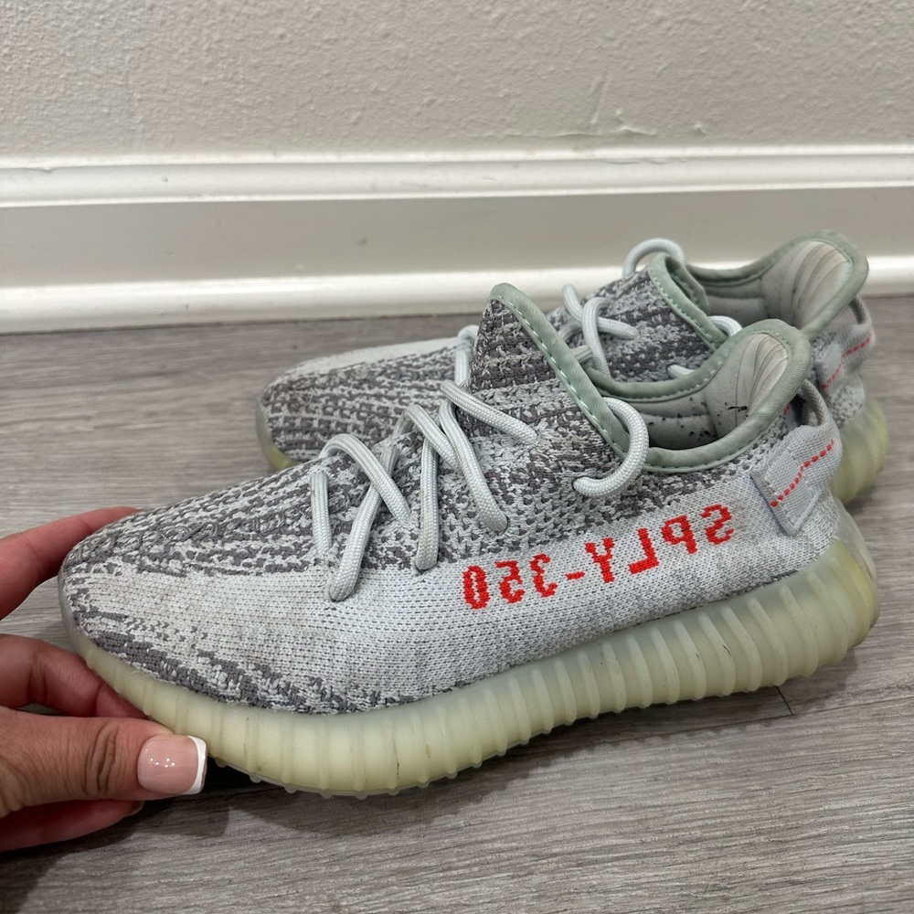 Adidas yeezy boost 350 V2 blue tint